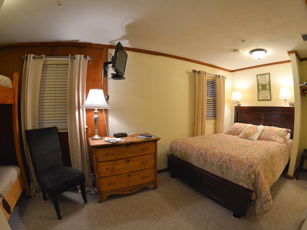 Hyde Away Inn Waitsfield الغرفة الصورة